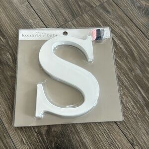 “S” WALL LETTER